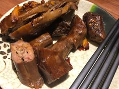 卤鸭脖-万记麻辣烫国展总店
