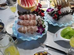 -德天肥牛海鲜火锅(龙吟坊店)