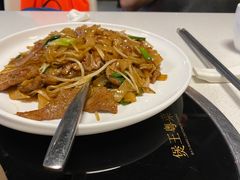 -煲王粤菜餐厅(中侨中心店)