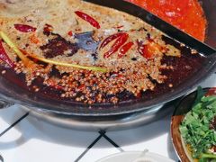 -扎起市井老火锅(乐山总店)