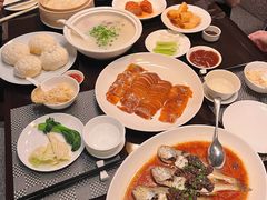 金陵片皮鸭-夏宫中餐厅(静安香格里拉店)