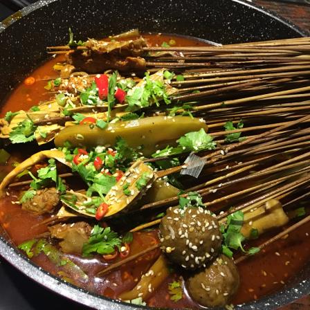 签食记串串香酒吧-"朋友推荐来的 非常的好吃 老板非常nic.