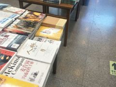 -新华书店(泉城路店)