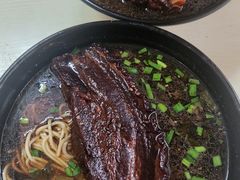 -小龙大肉面馆