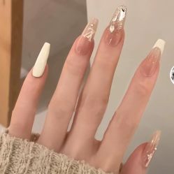 -悦指间美甲美睫