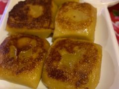 煎粘豆包-闯关东东北农家菜(崂山石老人店)