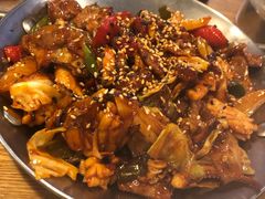 鱿鱼炒五花肉-富乐满韩国正宗炸鸡韩国料理(虹泉路店)