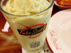 牛油果奶昔-Tubestation站点比萨(新世界大望路店)