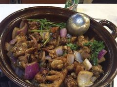 -胡须佬鸡煲四季火锅店(石厦西村直营店)