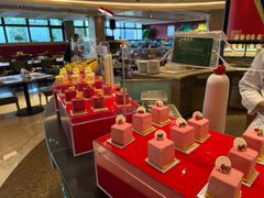 -咖啡苑自助餐厅·中国大饭店