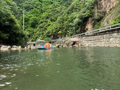 -安吉龙王山峡谷漂流