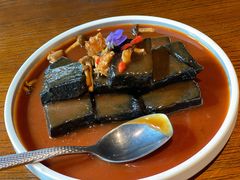 猴头菇酱汁扒黑豆腐-肴约·花园式餐厅(湖里店)