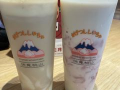 招牌草莓大福奶茶大杯-伏小桃(雁塔MOMOPARK店)