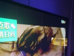 -唯爱KTV聚会餐厅(仙林东城汇店)
