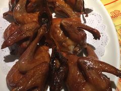 招牌烤乳鸽-石岐佬中山菜馆(张溪店)