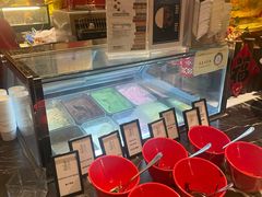 -广州万富希尔顿酒店·感趣自助餐厅·金秋蟹宴生蚝海鲜刺身烧烤