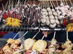 -席娜卡琳火车铁道夜市