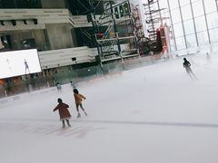 -冠军冰场CHAMPION RINK(凯德广场店)