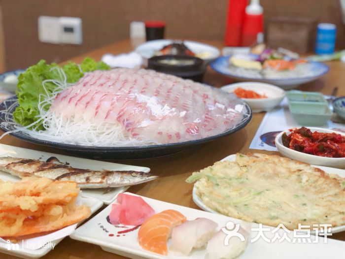 海云台生鱼片(紫藤路店)左口和青鲷图片 - 第1张