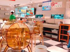 大堂-新大咀港式茶餐厅(宝山万达店)