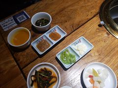 -小花花炭火烤肉·十五年延吉风味(左家庄店)