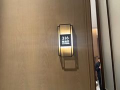-泓历皇朝酒店(东亭店)