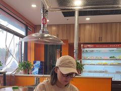 -哈尔滨小酒馆·鲜肉现穿自助烧烤(康新花园店)