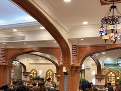 大堂-清真·玛丽亚新疆菜主题餐厅(浙江中路店)