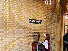 -九又四分之三站台