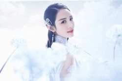 -唯一旅拍·颂当代影像艺术中心(上城店)