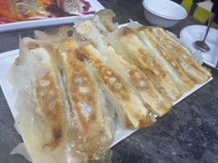 猪肉韭菜三鲜锅贴-金阁家常菜(贵阳路店)