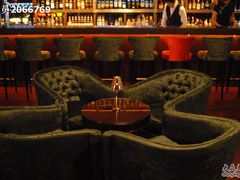 -格兰酒吧Glen Bar