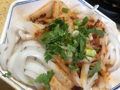 -东巴谷野生菌火锅餐厅