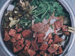 -花溪牛肉粉(八鸽岩店)