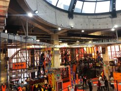 -嗨翻Hi-Fun竞技主题乐园·蹦床团建生日聚会(五棵松华熙店)