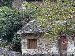 -高荡千年布依古寨旅游景区