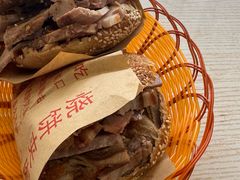 -洪峰浩老北京烧饼夹肉(角门路店)