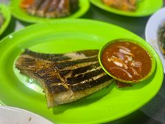 -明记烧鱼美味店