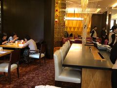 -上海西藏大厦万怡自助餐厅(徐汇店)