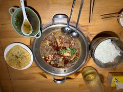 -大众跷脚牛肉馆·非遗传承单位(峨眉山店)