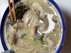 招牌黄鱼面-明呈黄鱼面馆(斜土路店)