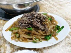 湿炒牛河-老二正宗汕头牛肉丸店