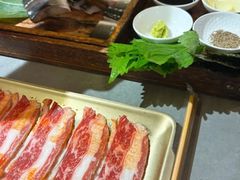 -围炉肉舍•炭烤活鳗•丹东海鲜烤肉(步行街店)