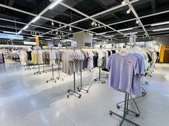 -荟品仓(青浦城市奥莱店)