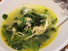 -渝是乎酸菜鱼(龙旗购物中心店)