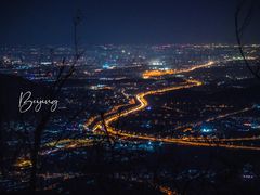 -鬼笑石后山停车场