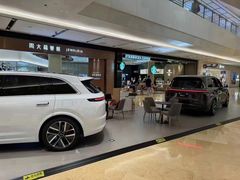 -理想汽车(世纪汇店)