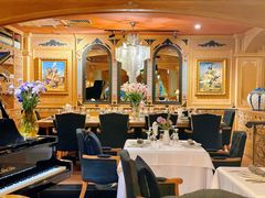 -火车头法国西餐厅