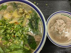 -云阿蛮云南生烫牛肉米线(奉贤路店)