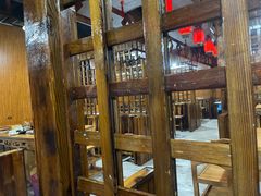 大堂-果松木炭酸菜铜火锅·外婆参鸡汤